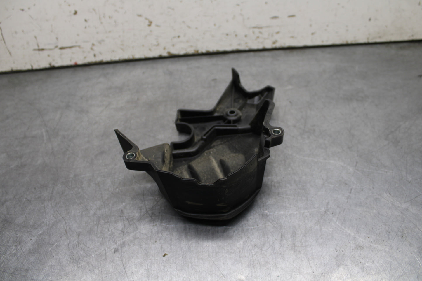 24 KAWASAKI NINJA 500 ABS ENGINE SPROCKET COVER BB730