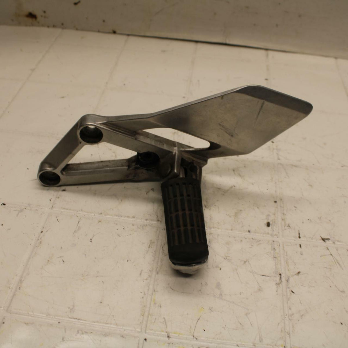 95-98 HONDA CBR600F3 LEFT REARSET REAR SET DRIVER FOOT PEG BRACKET MOUNT BB18