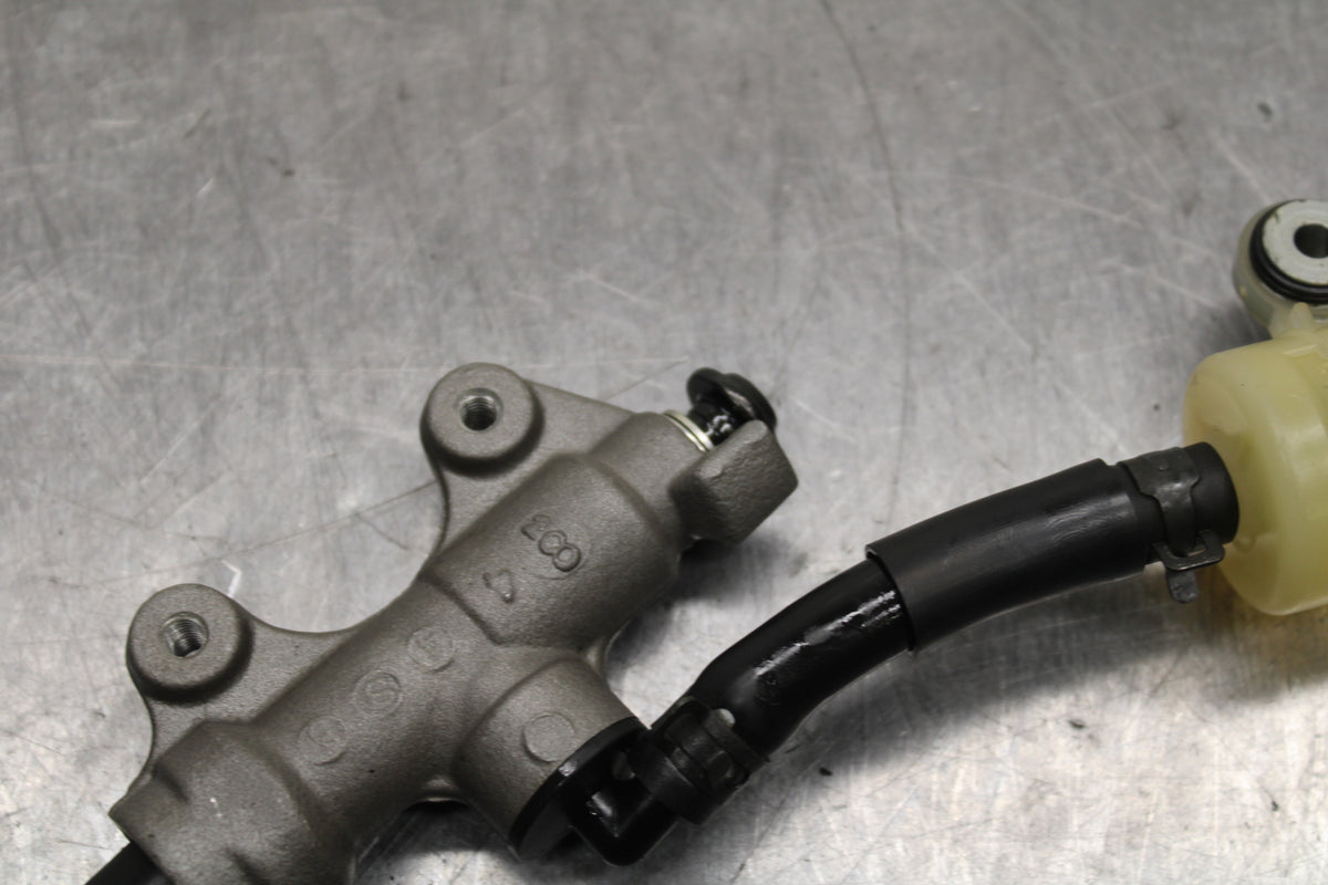 08-16 YAMAHA YZF R6 REAR BACK BRAKE MASTER CYLINDER W RESERVOIR BB131