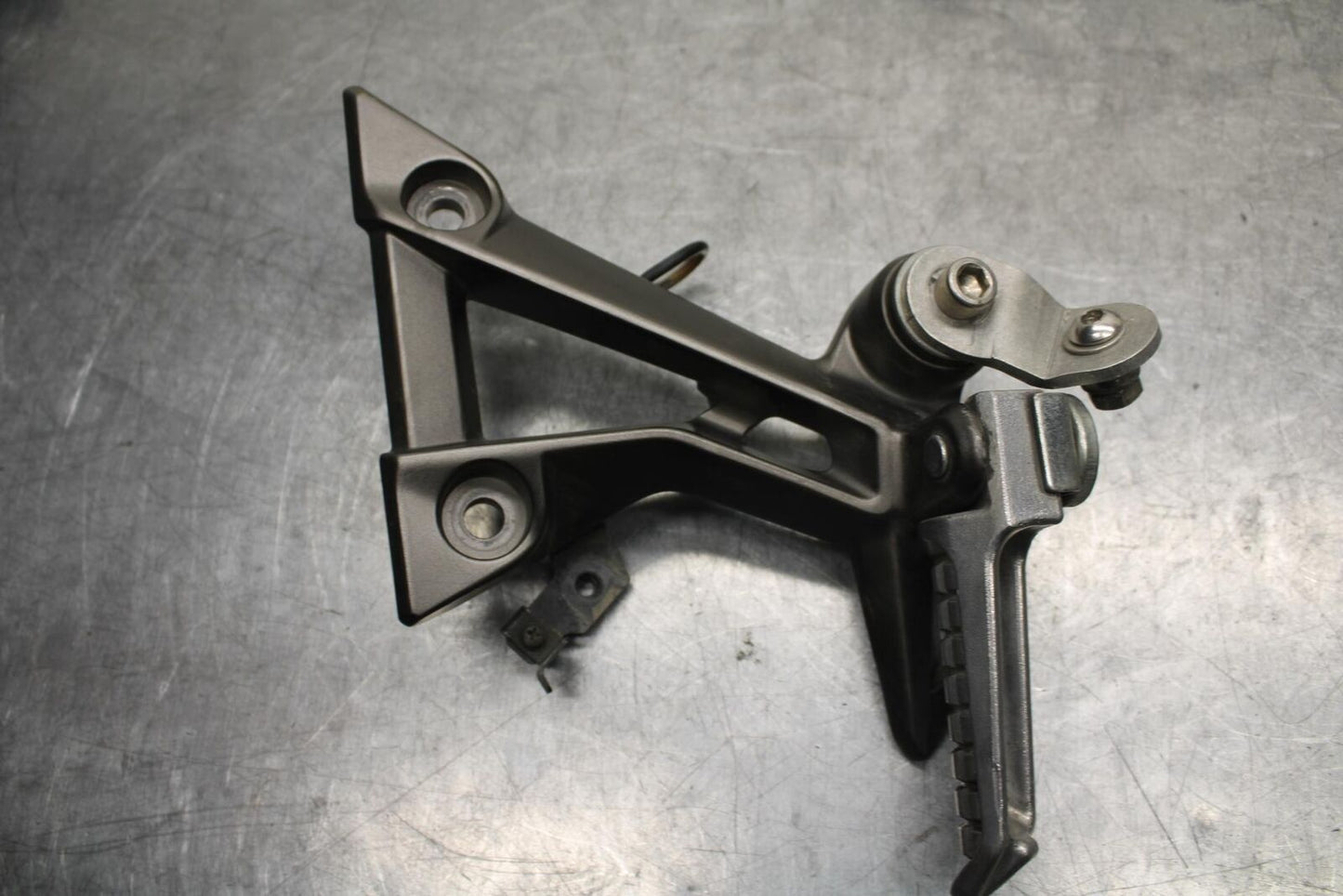 15-16 KAWASAKI EX300 REAR BACK PASSENGER PEG SET PAIR BB635