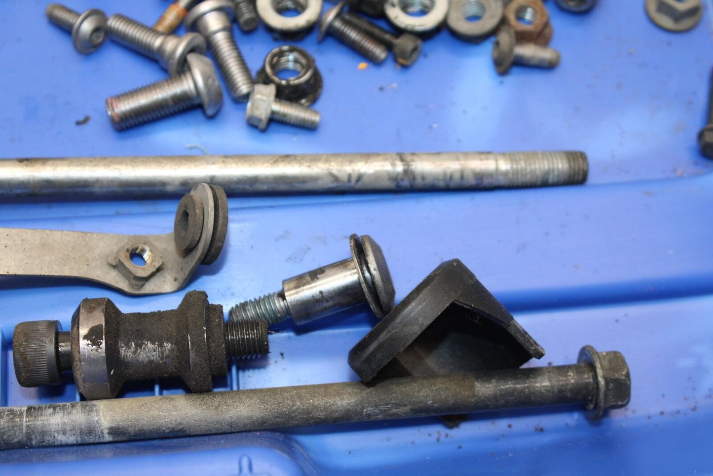 09-12 KAWASAKI NINJA ZX6R MISCELLANEOUS MOUNTING BOLTS HARDWARE MOTOR BB617