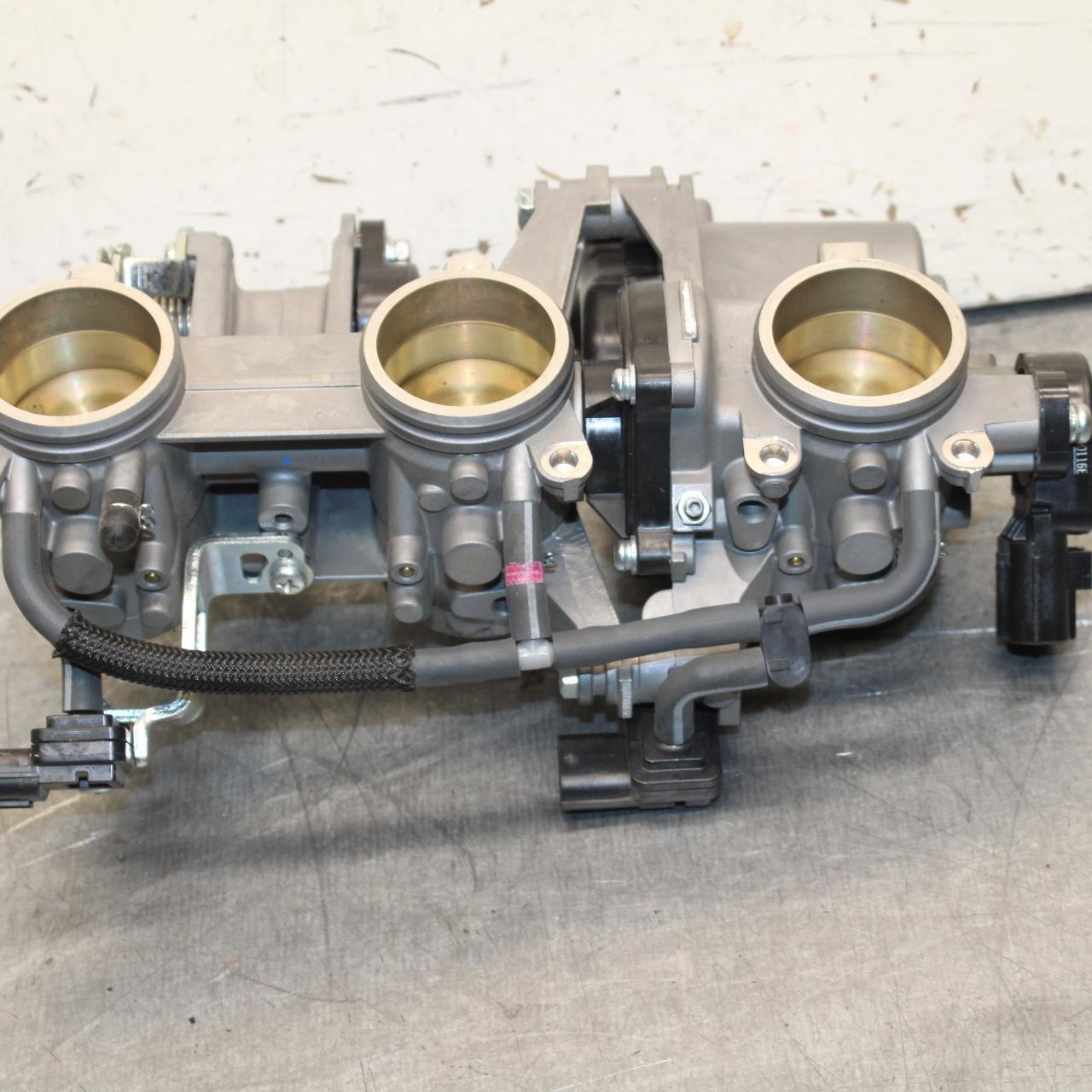 16-21 YAMAHA XSR900 MAIN FUEL INJECTORS / THROTTLE BODIES BB648