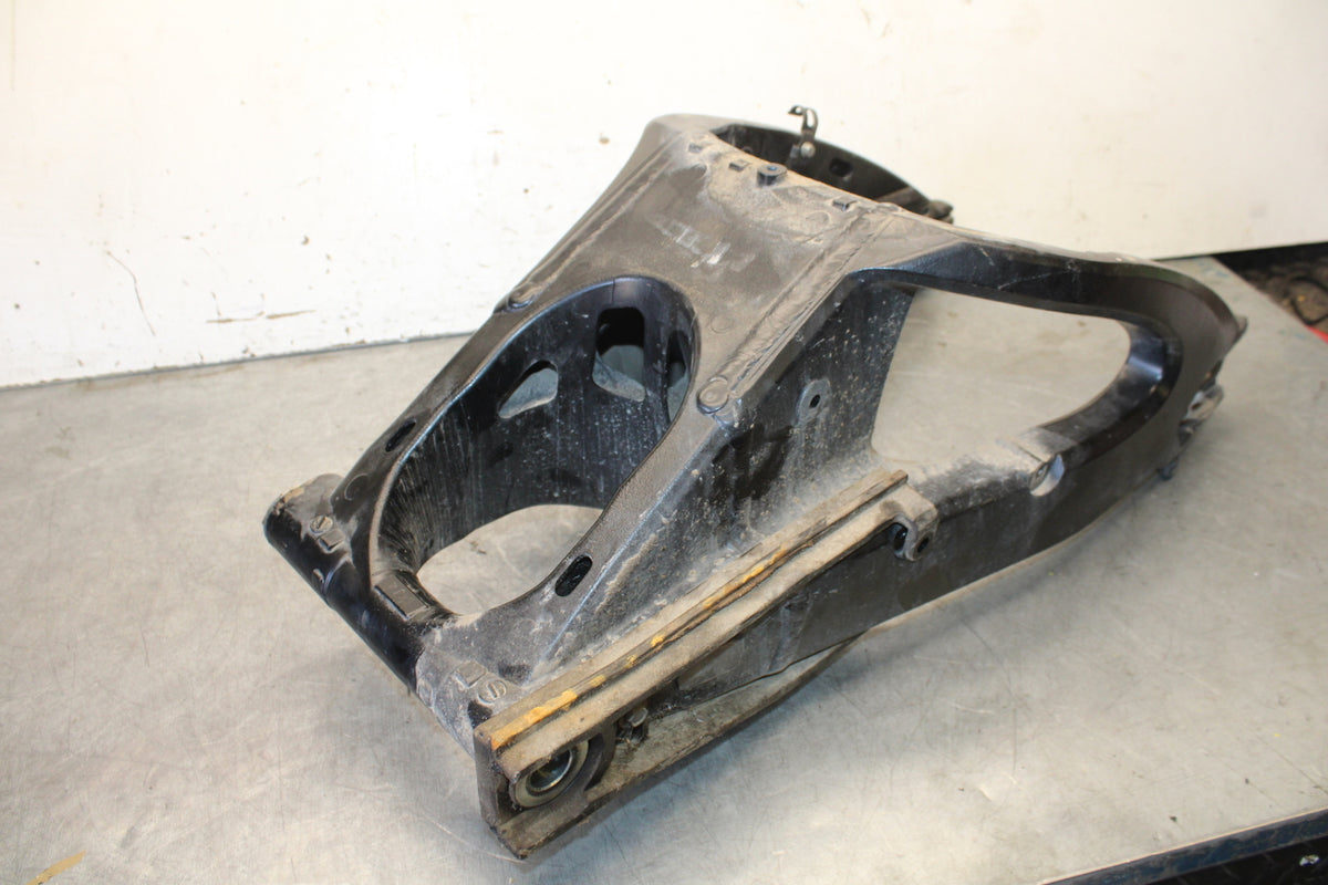 11-24 SUZUKI GSXR750 REAR SWINGARM BACK SUSPENSION SWING ARM  BB687