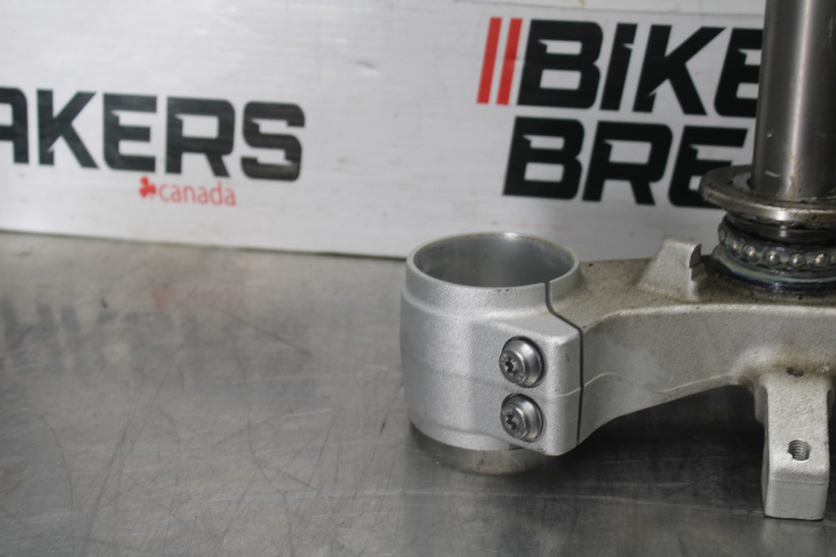 20-23 BMW F900R FRONT FORKS CLAMP LOWER TRIPLE TREE STEM BB923