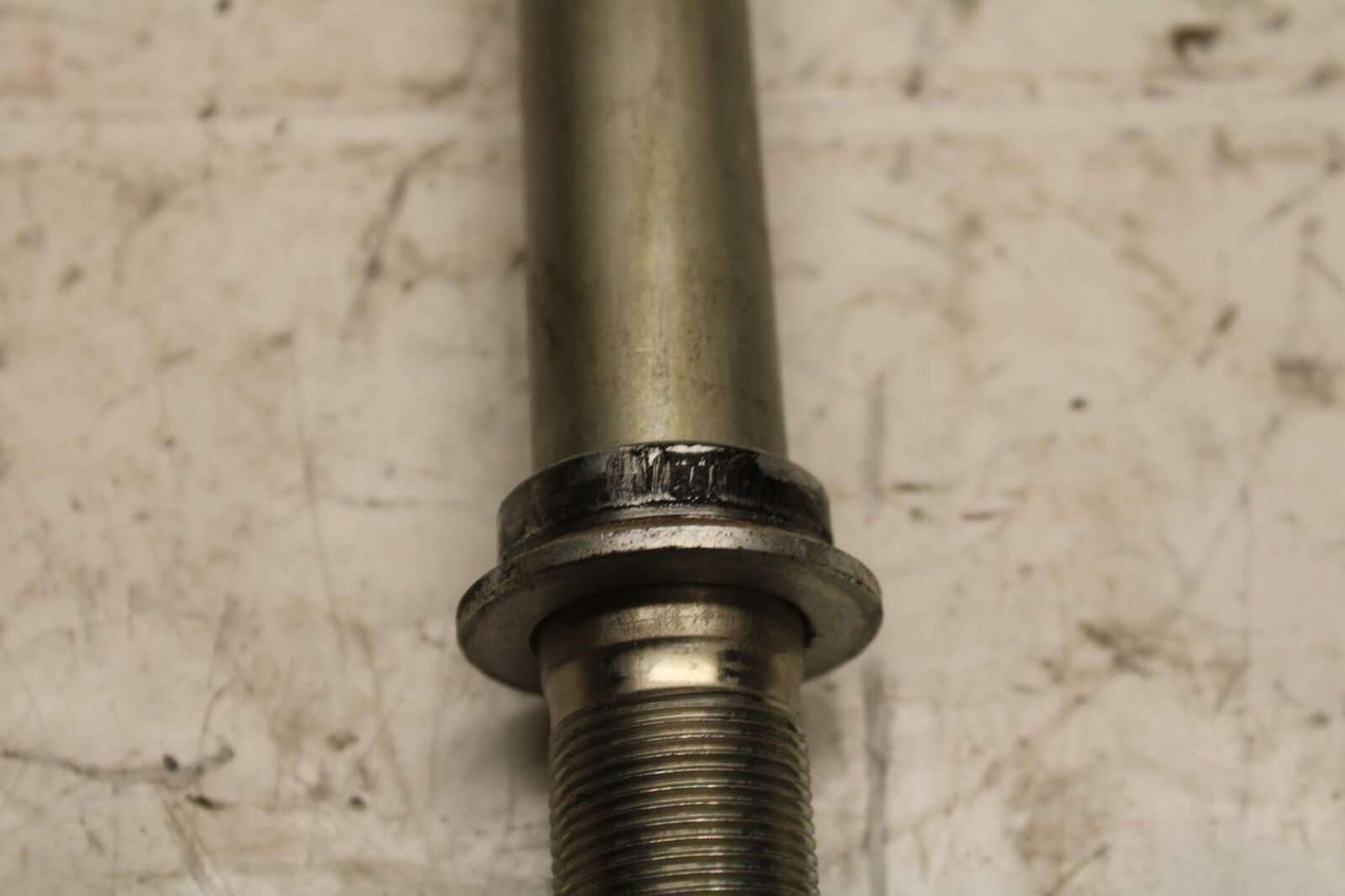 19-20 KAWASAKI NINJA ZX6R FRONT WHEEL RIM AXLE PIVOT BOLT BB407