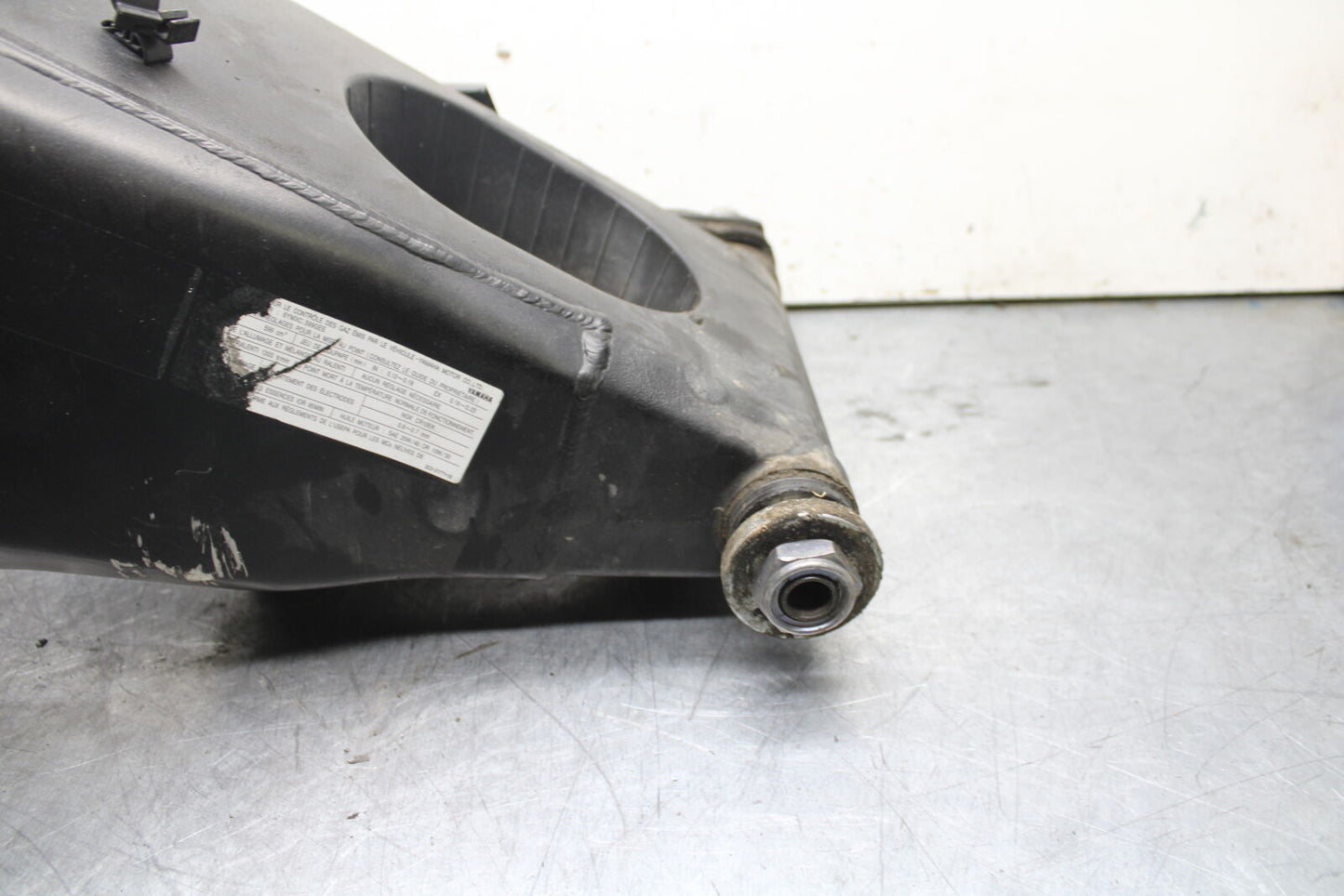 06 YAMAHA YZF R6 REAR SWINGARM BACK SUSPENSION SWING ARM BB716