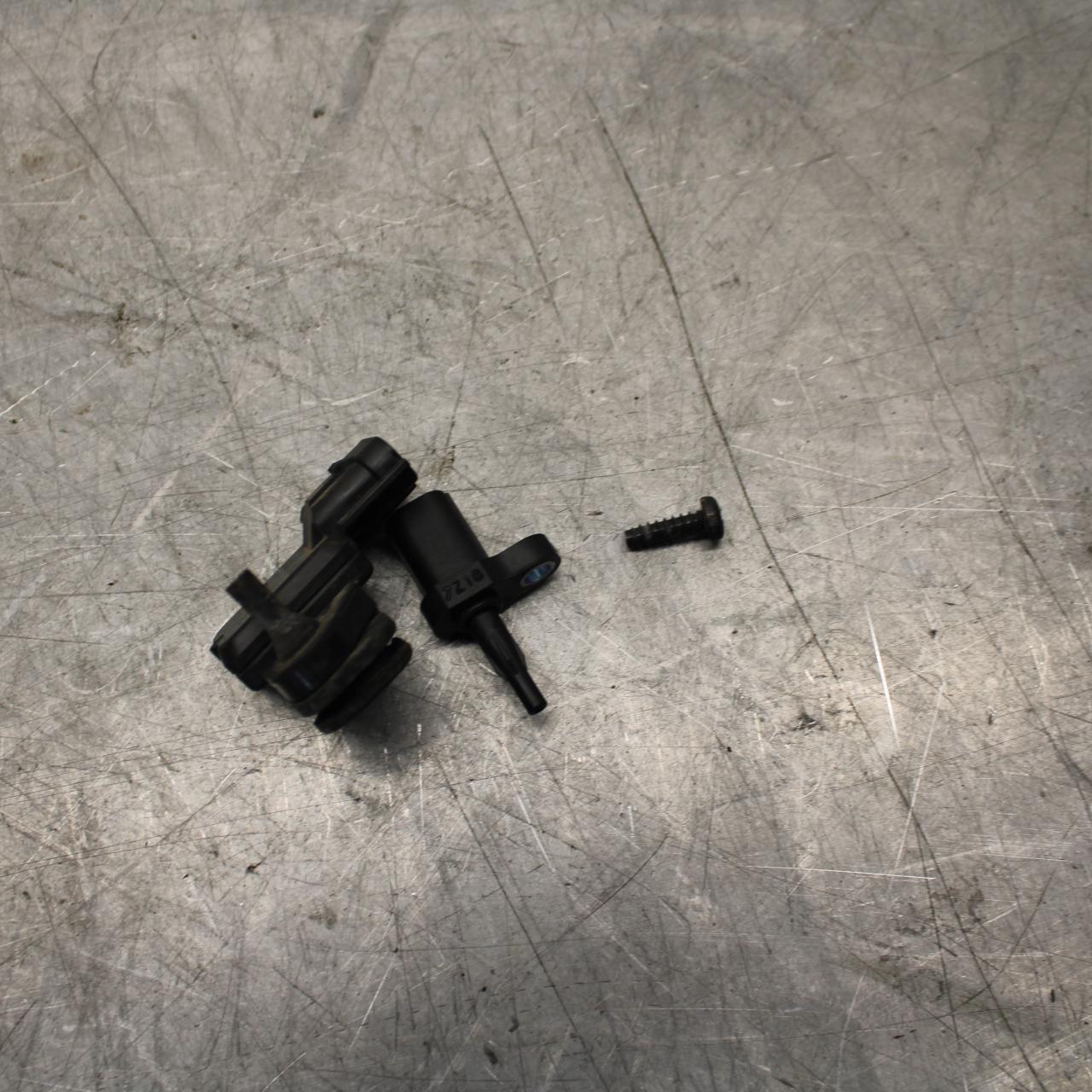 2008 Kawasaki Ninja ZX10R ZX1000E MAP MASS AIR FLOW PRESSURE TEMP SENSOR  BB524