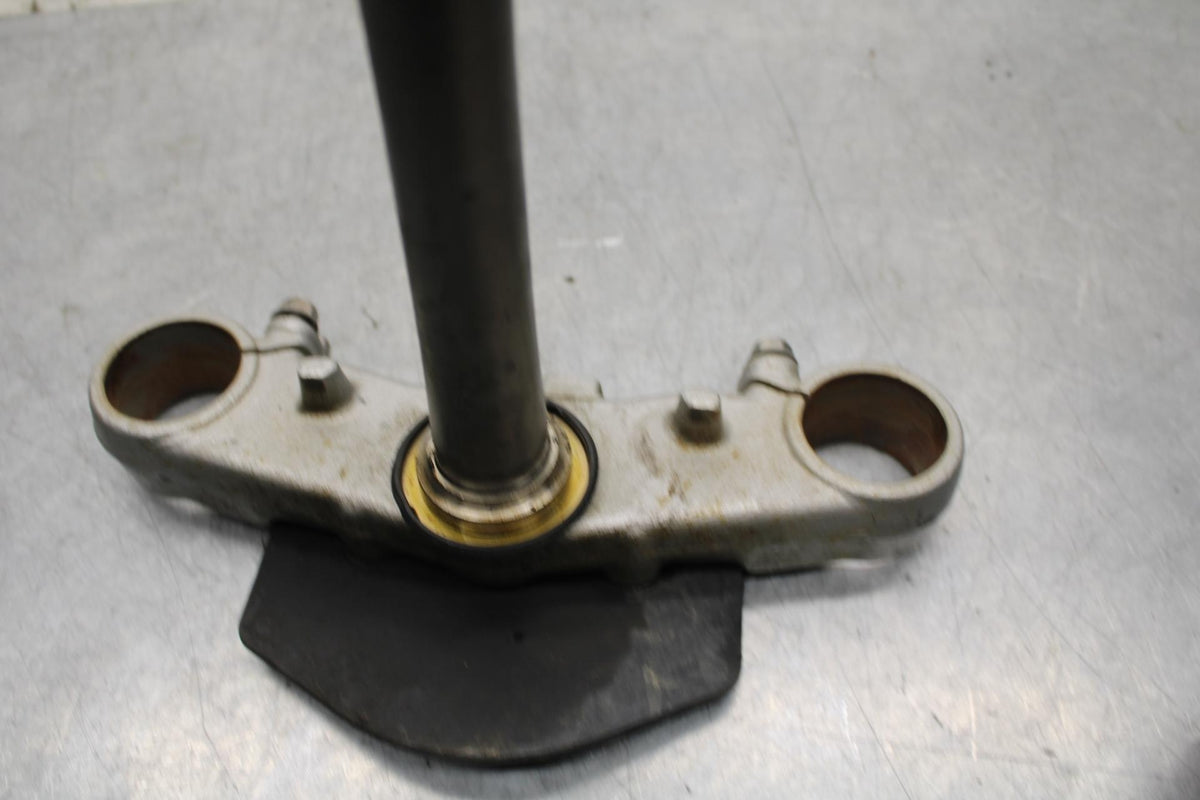2006 Suzuki SV650S FRONT FORKS CLAMP LOWER TRIPLE TREE STEM BB65