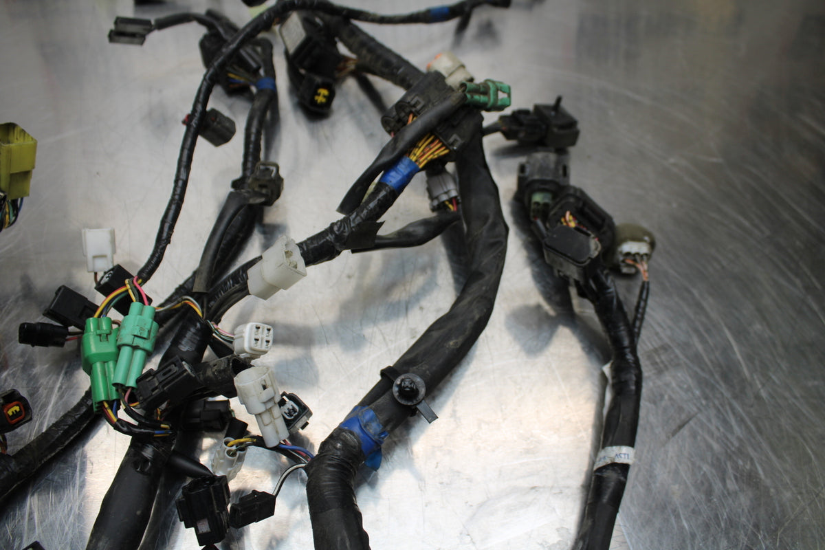 11 SUZUKI GSXR1000 MAIN ENGINE WIRING HARNESS MOTOR WIRE LOOM BB142