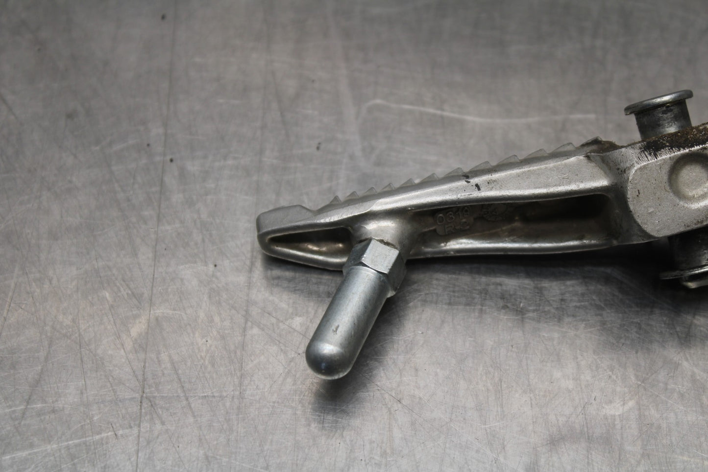 13-17 KAWASAKI NINJA 300 EX300 ABS RIGHT FRONT FOOT REST PEG STEP BB187