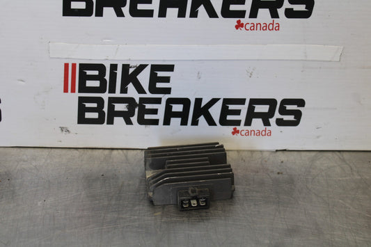 05 YAMAHA YZF R6 RECTIFIER VOLTAGE REGULATOR BB894