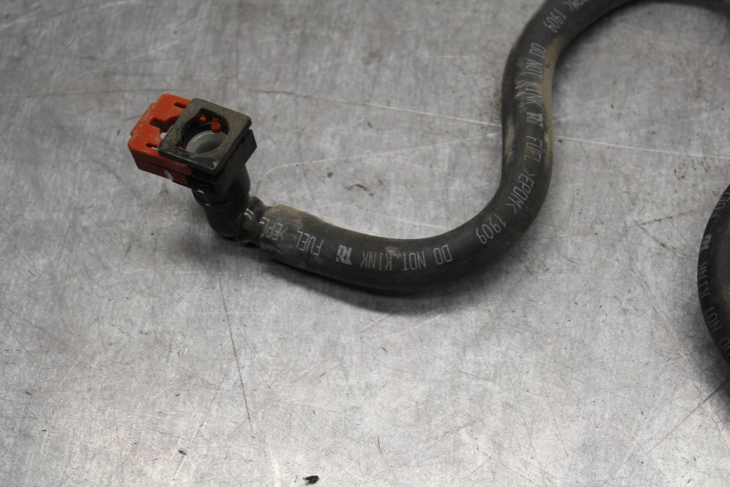 18-24 KAWASAKI NINJA 650 FUEL HOSE GAS LINE TUBE PIPE BB725