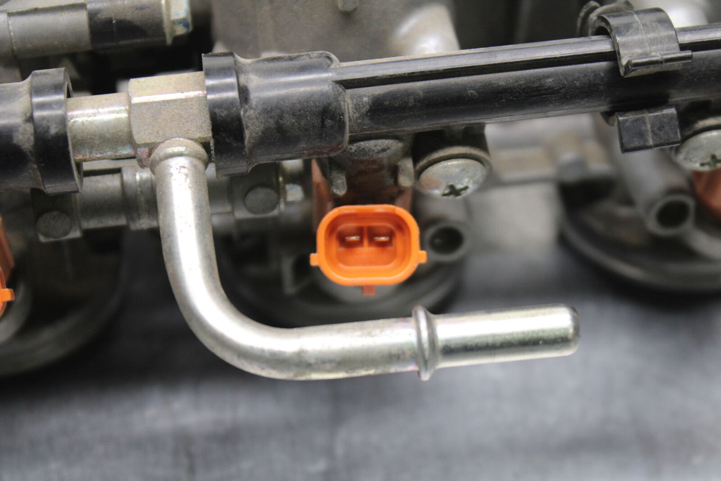 12-13 KAWASAKI Z1000 MAIN FUEL INJECTORS / THROTTLE BODIES BB743