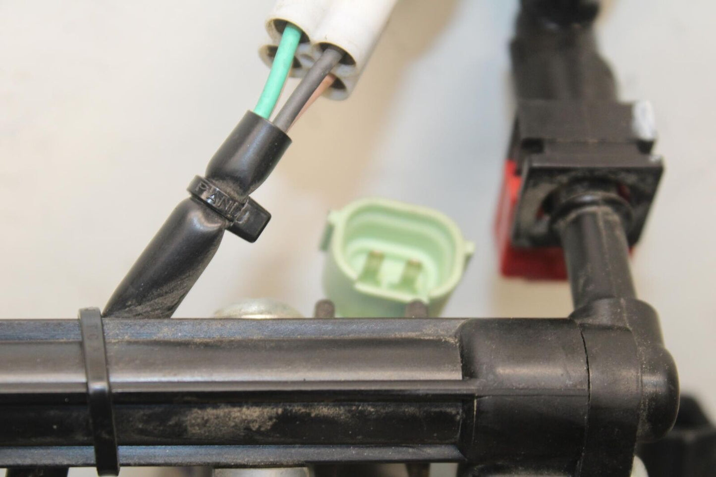 12-17 KAWASAKI ER-6N Z650 MAIN FUEL INJECTORS / THROTTLE BODIES BB607