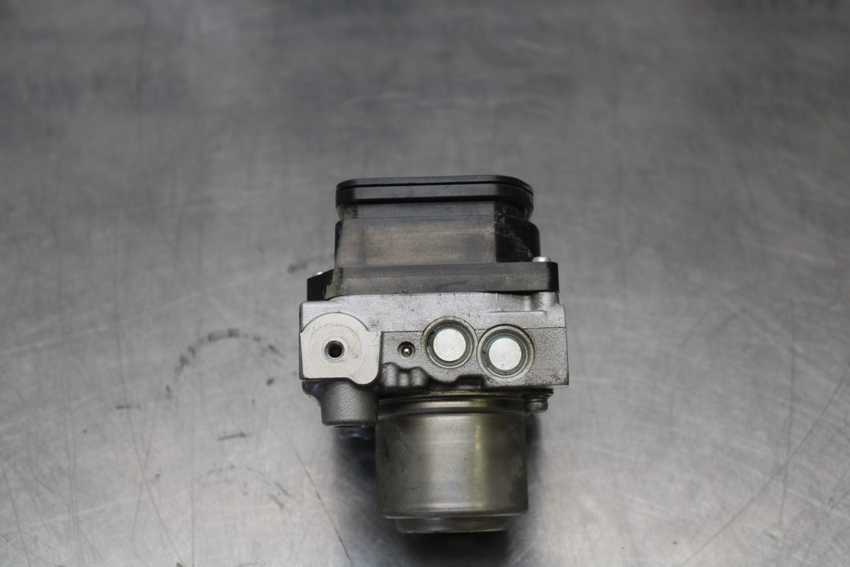 12 HONDA CB1000R ABS PUMP UNIT MODULE BB200