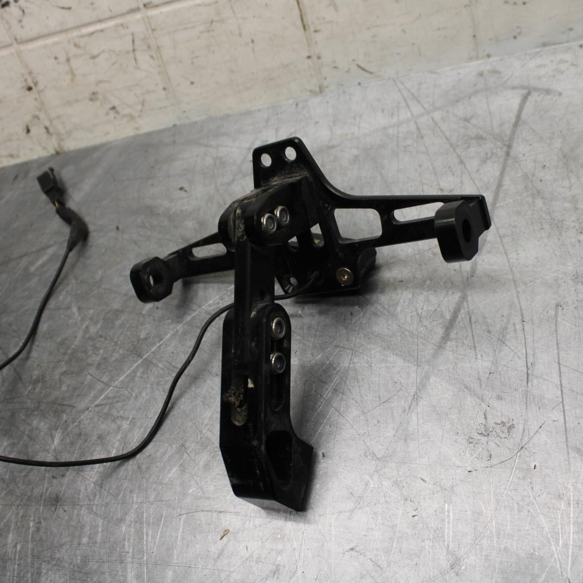 15-17 KAWASAKI EX 650 NINJA ABS FENDER ELIMINATOR LICENSE PLATE BRACKET  BB494