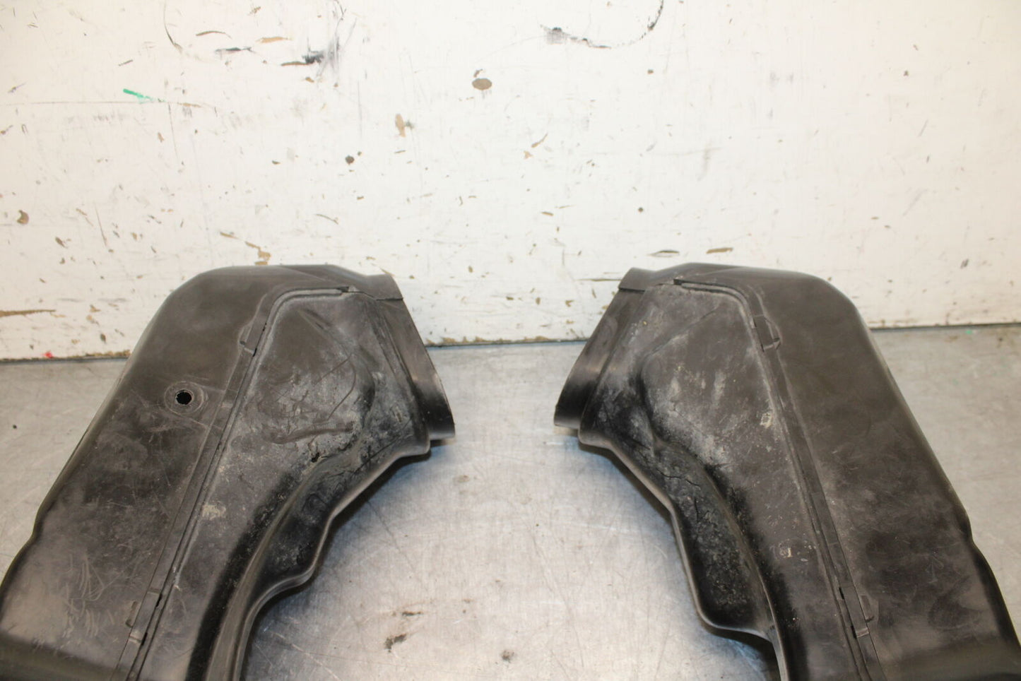08-09 SUZUKI GSXR600 RIGHT LEFT AIR INTAKE DUCTS BB728