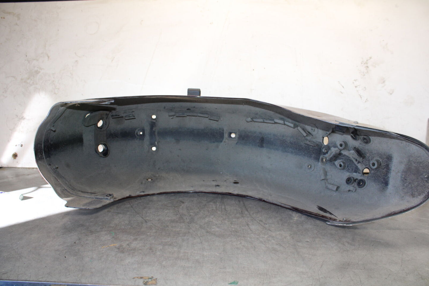 05-06 YAMAHA ROYAL STAR REAR BACK WHEEL FENDER MUD GUARD BB697