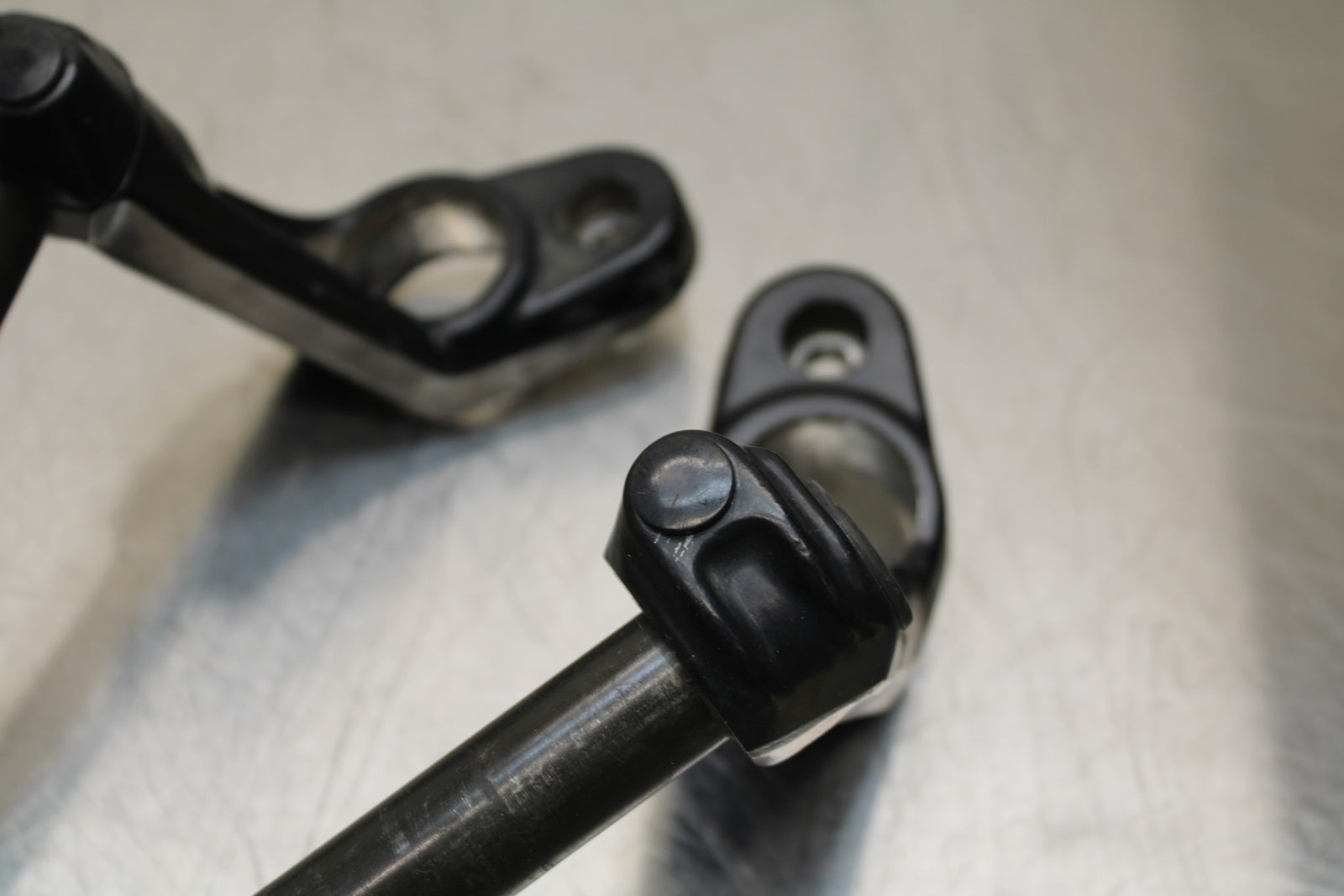 86 SUZUKI GS750ES LEFT RIGHT CLIP ON ONS HANDLEBARS PAIR SET BB140