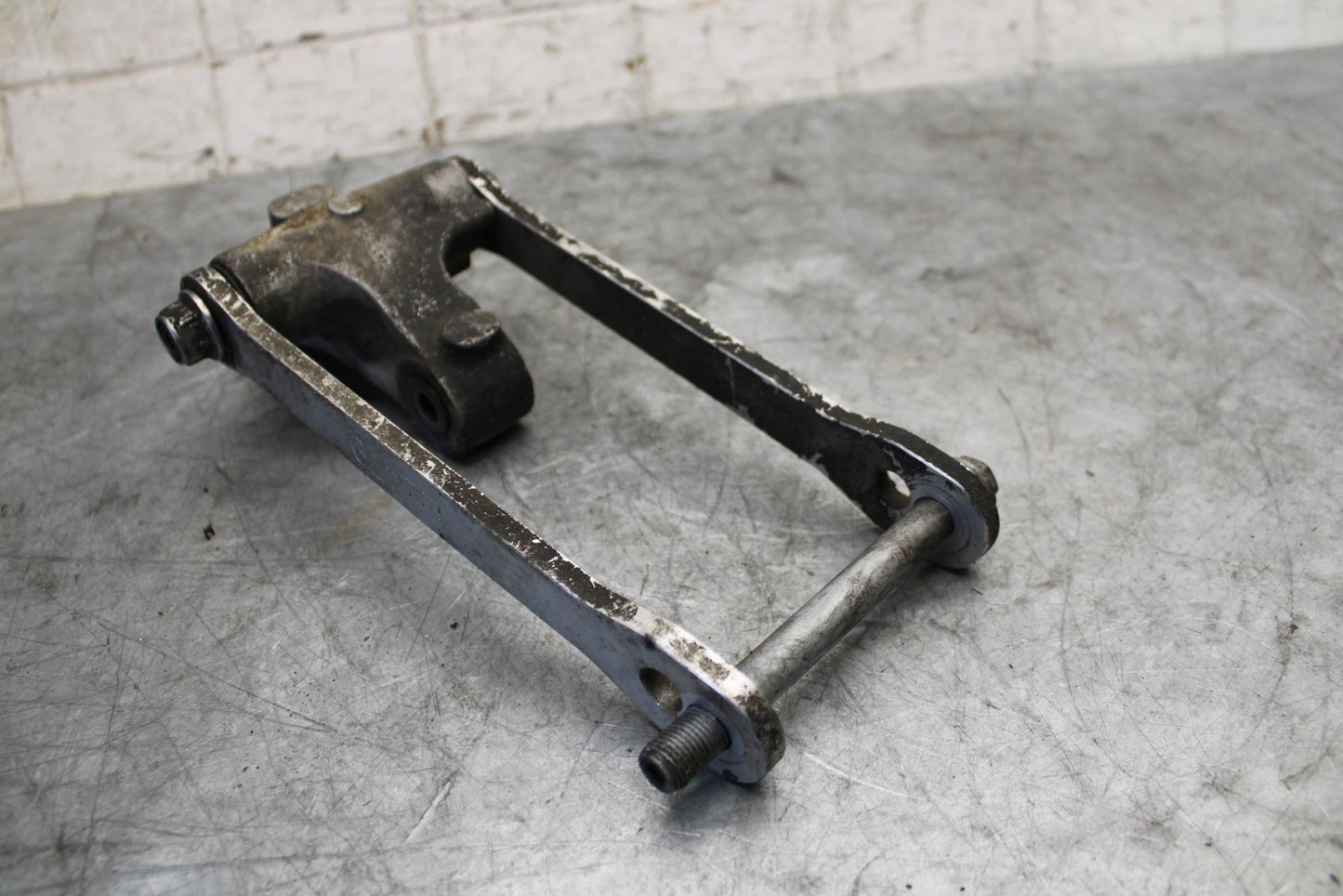 09-12 KAWASAKI NINJA ZX6R ZX600R REAR DOGBONE SHOCK LINKAGE LINK BB544