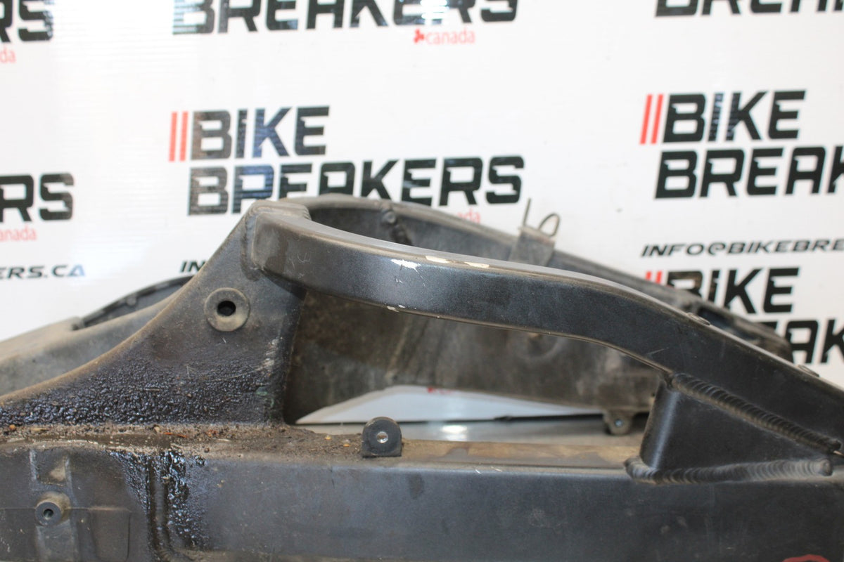 2007 Kawasaki Ninja ZX6R ZX600P REAR SWINGARM BACK SUSPENSION SWING ARM BB175