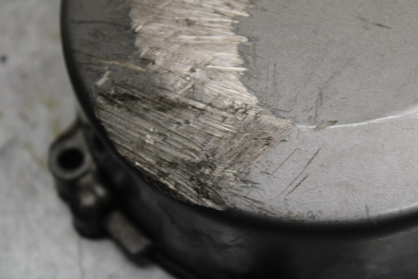 00-01 KAWASAKI ZZR600 STATOR MAGNETO ALTERNATOR GENERATOR COVER BB568