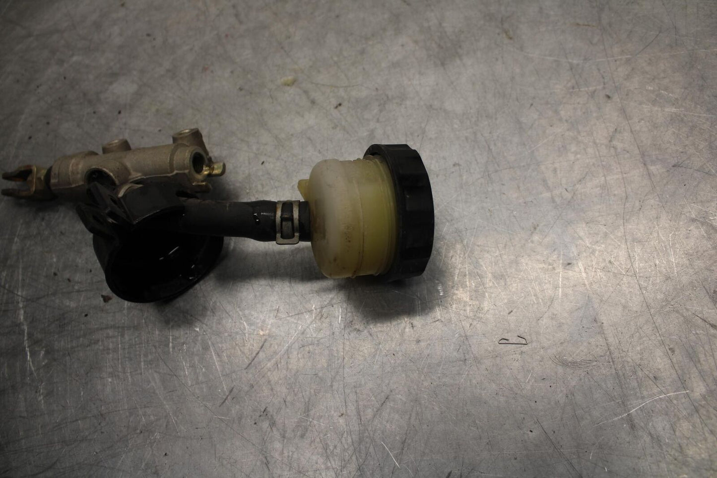 2003 Kawasaki Z1000 REAR BACK BRAKE MASTER CYLINDER W RESERVOIR 43015-1706 BB35