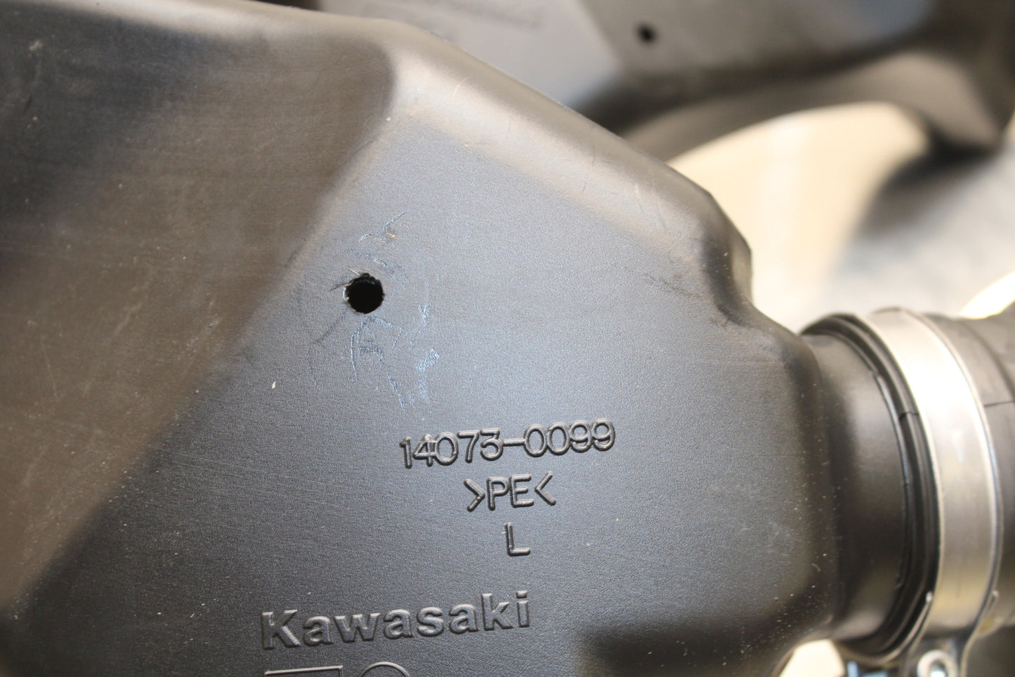 23-24 KAWASAKI NINJA ZX14R NEW!! RIGHT LEFT AIR INTAKE DUCTS BB141