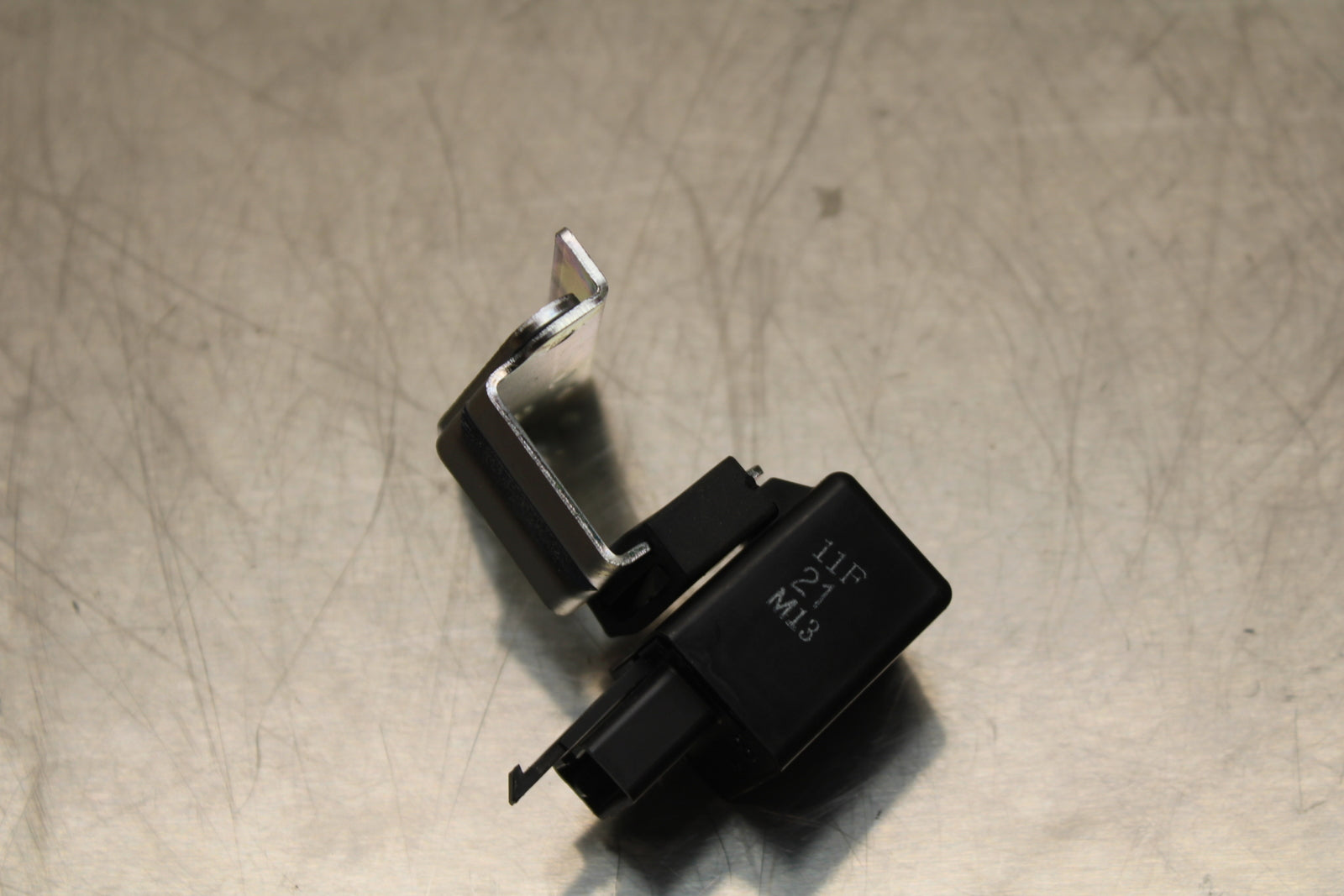 23-24 KAWASAKI NINJA ZX14R TURN SIGNAL BLINKER RELAY FLASHER SWITCH BB141