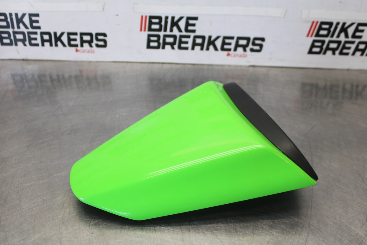 08 KAWASAKI NINJA ZX10R REAR BACK SEAT SOLO COWL FAIRING COVER BB902