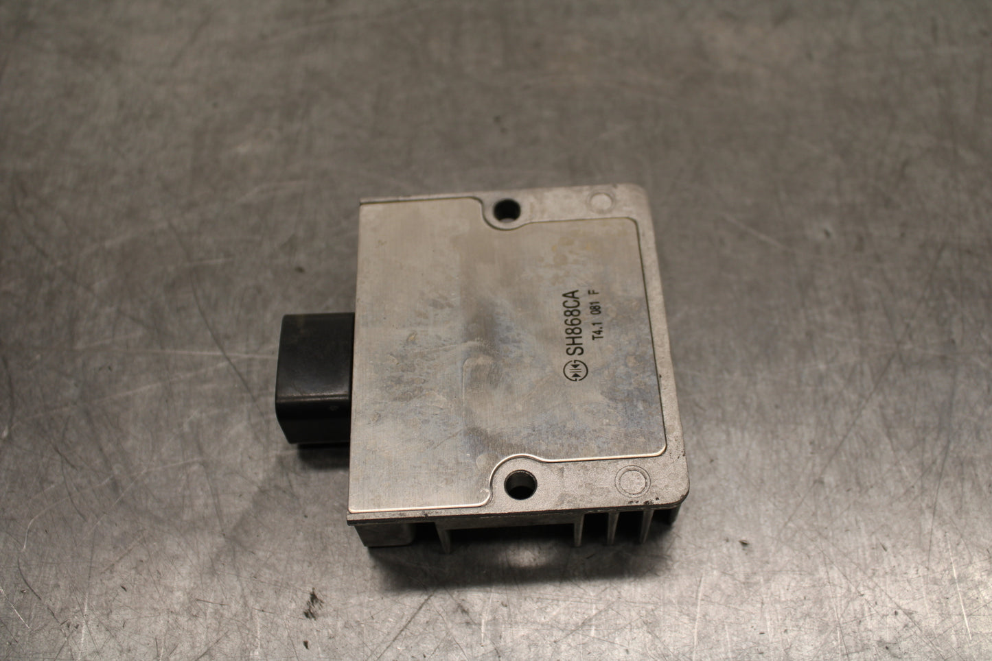 24 KAWASAKI NINJA 500 ABS RECTIFIER VOLTAGE REGULATOR BB730