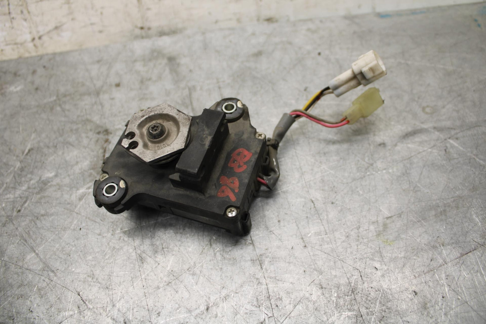 2009 Kawasaki Ninja ZX6R ZX600R EXHAUST VALVE SERVO MOTOR 21174-0005 BB44