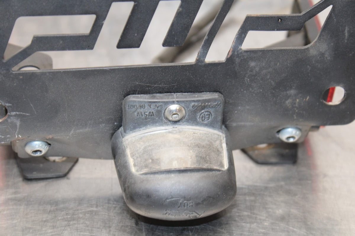 08-10 SUZUKI GSXR 600 FENDER ELIMINATOR LICENSE PLATE BRACKET & LIGHT BB765