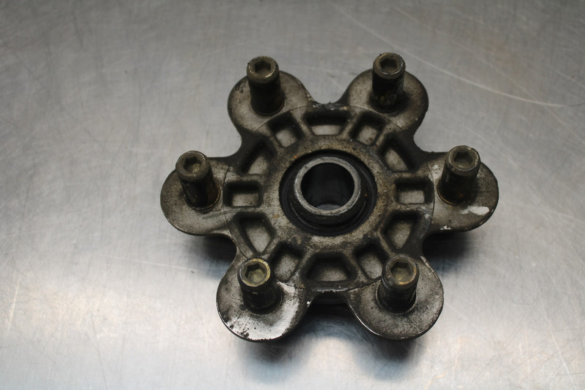 02 DUCATI MONSTER 620 REAR BACK SPROCKET HUB BB851