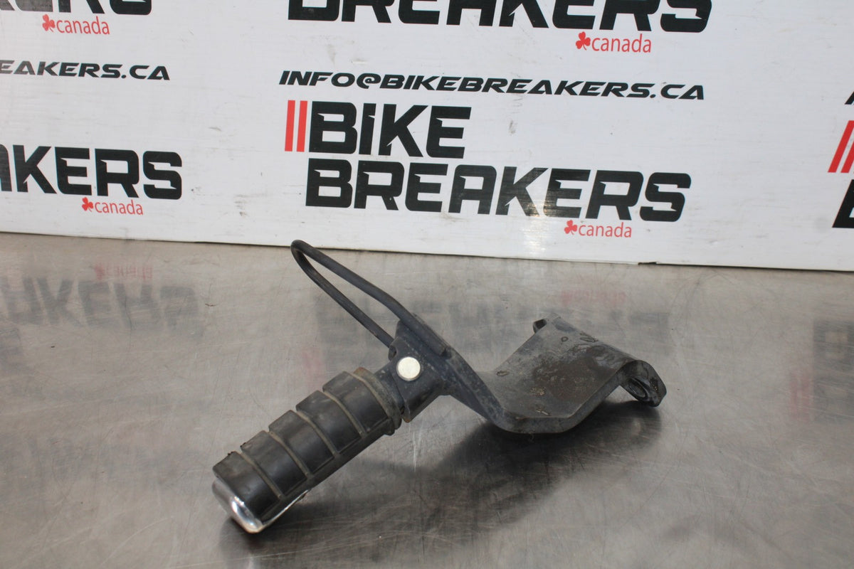 14 HONDA SHADOW 750 VT750C2B RIGHT FRONT FOOT REST PEG STEP BB867