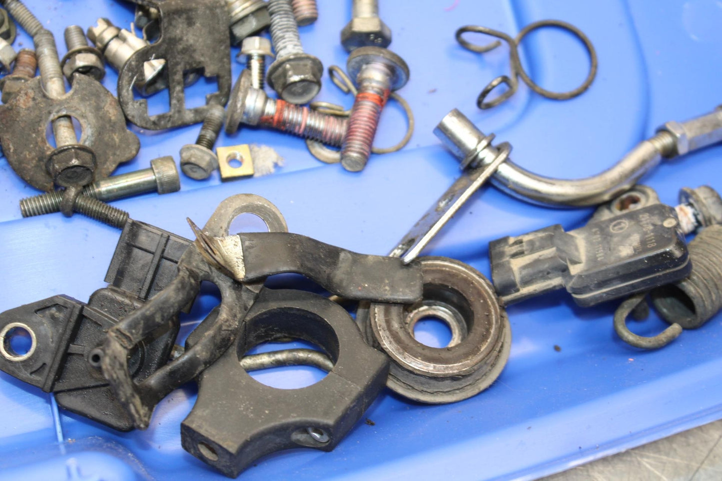 2005 Kawasaki Vulcan 1500 Classic MOUNTING BOLTS AND MISC. HARDWARE  BB576