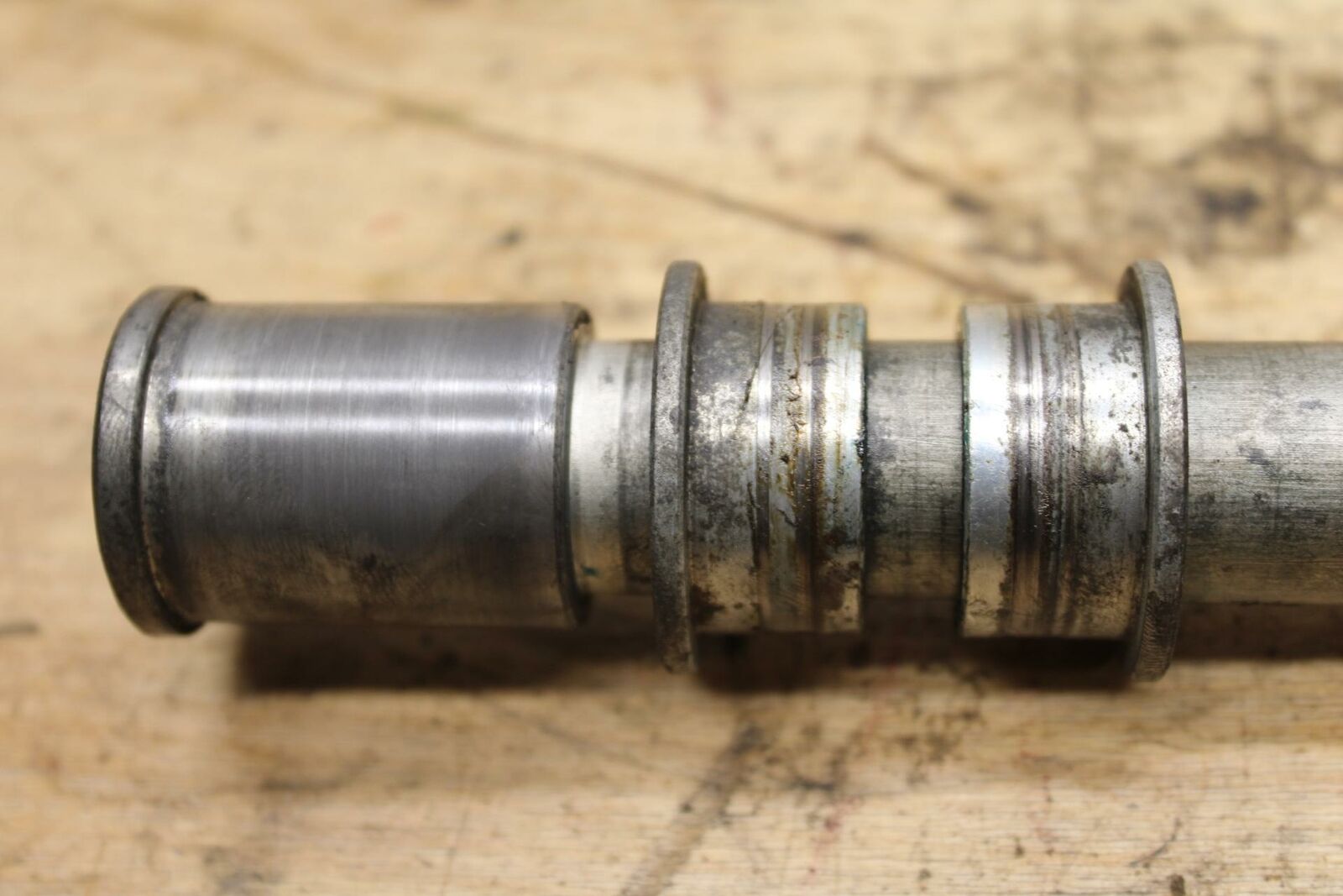 03-06 KAWASAKI Z1000 FRONT WHEEL RIM AXLE PIVOT BOLT BB319