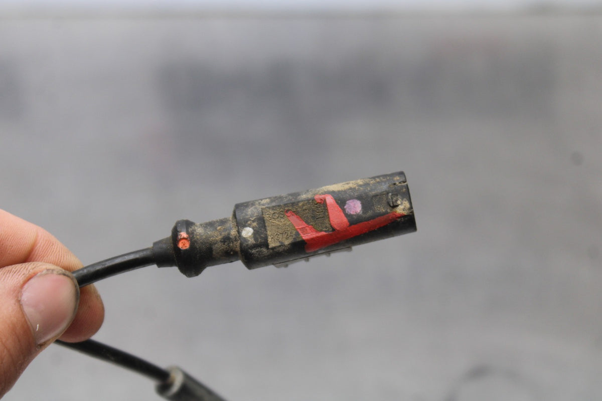 24 KAWASAKI NINJA ZX6R ZX636 ABS 40TH ANNIVERSARY FRONT ABS BRAKE SENSOR BB911