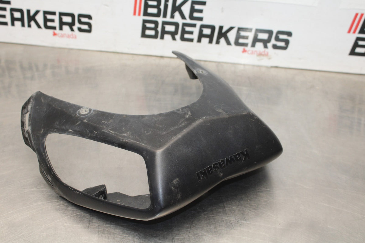 09 KAWASAKI CONCOURS 14 ZG1400B CENTER REAR BACK TAIL FAIRING COVER TRIM BB875