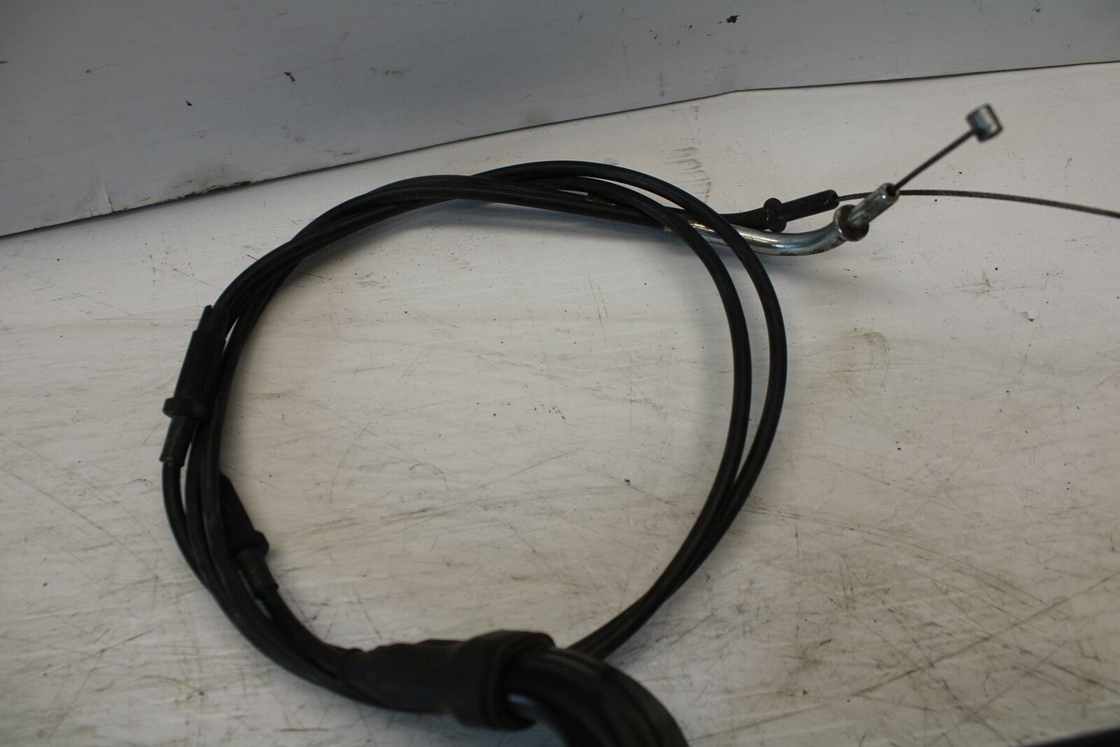 07-08 KAWASAKI NINJA ZX6R THROTTLE CABLE LINE HOUSING GUIDE BB274