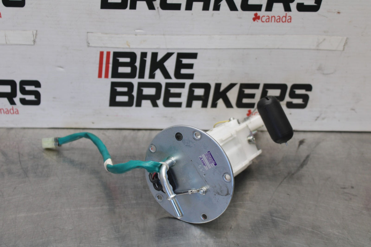 25 KAWASAKI Z900 FUEL PUMP GAS PETROL SENDER UNIT BB928
