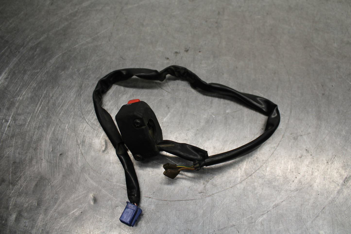 04-05 YAMAHA YZF R1 RIGHT CLIP ON HANDLE KILL OFF START SWITCH SWITCHES BB131