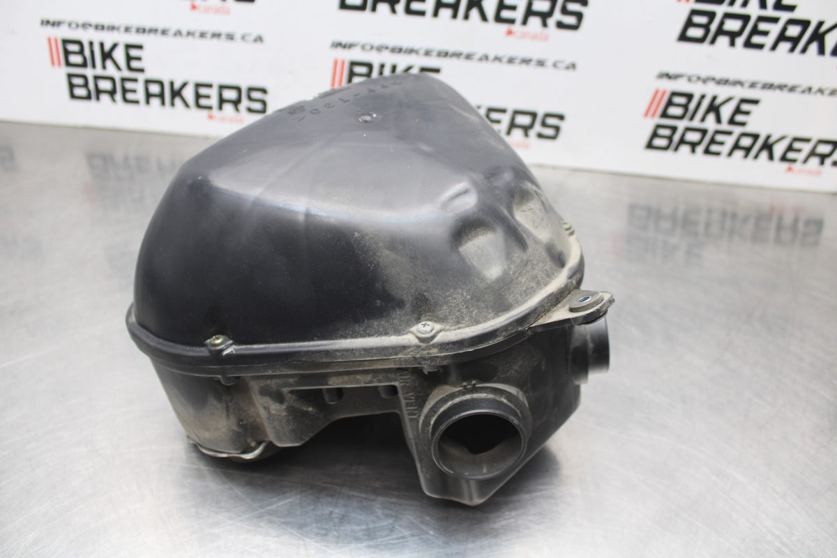 05 YAMAHA YZF R6 AIRBOX AIR INTAKE FILTER BOX BB858