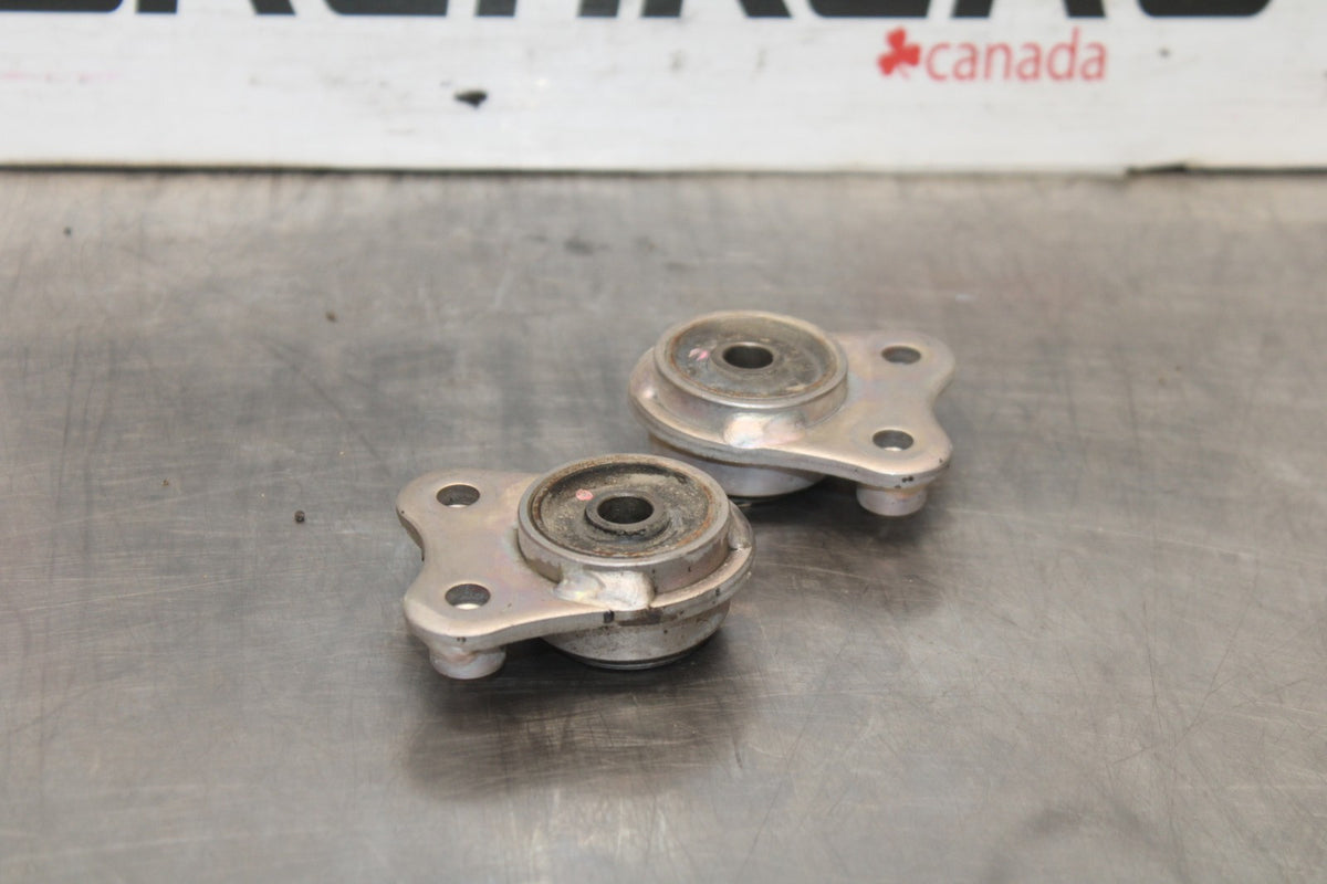 22-25 YAMAHA YZF R7 EXHAUST MUFFLER HEADER MOUNT BRACKET HANGER BB940