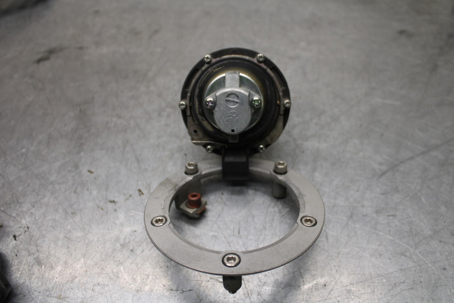 08-09 SUZUKI GSXR600 IGNITION LOCK KEY SET W/ GAS CAP AND SEAT LOCK BB728