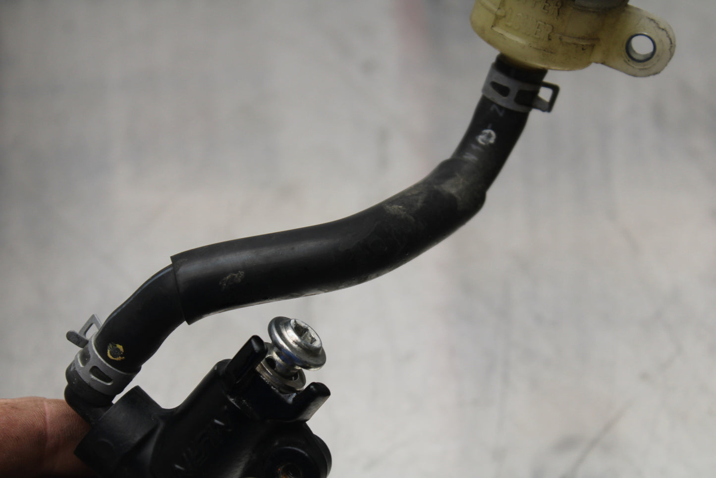 11 SUZUKI GSXR1000 REAR BACK BRAKE MASTER CYLINDER W RESERVOIR BB142