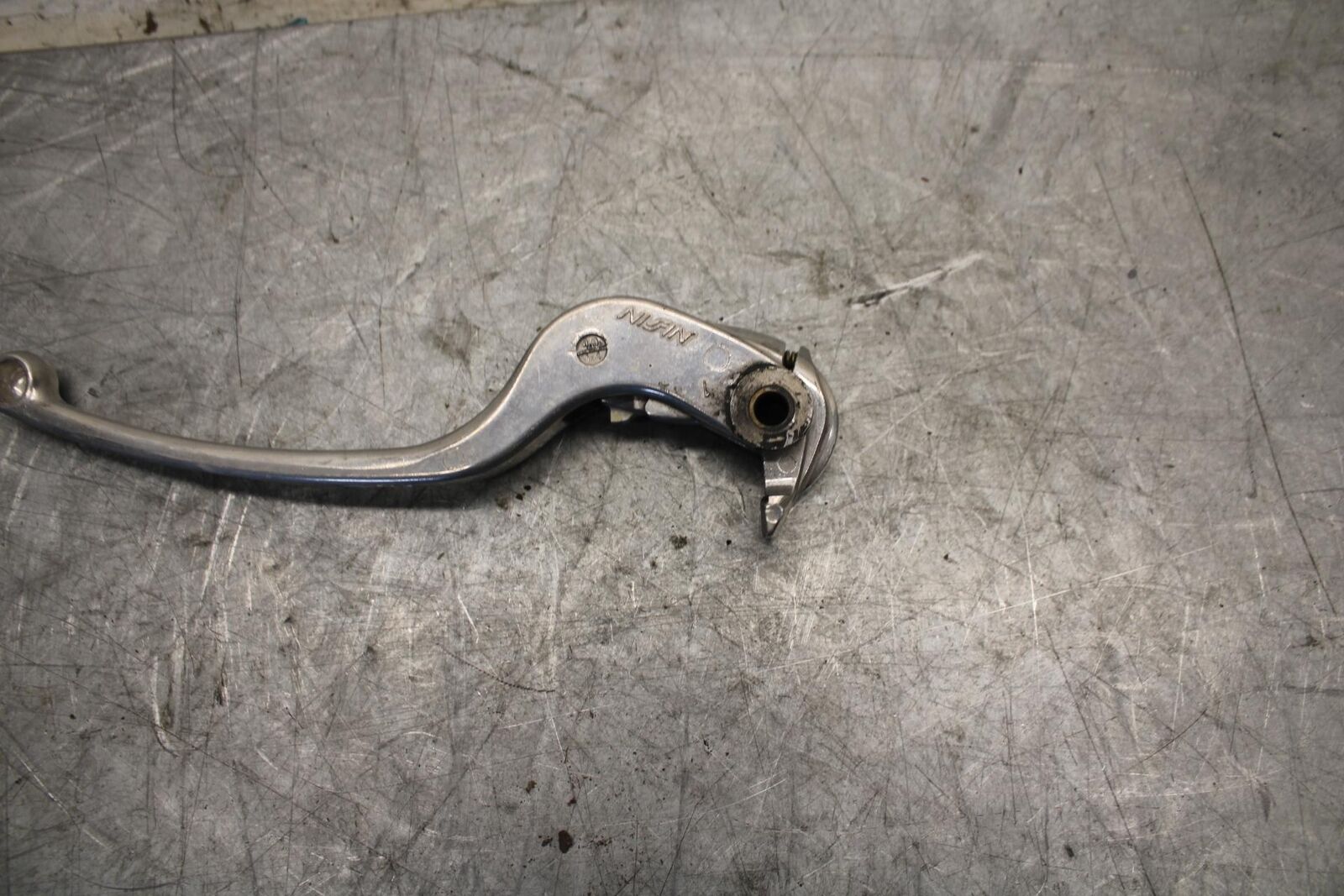 2004 Suzuki GSXR600 RIGHT CLIPON HANDLEBAR BRAKE LEVER 57300-29G01 BB528