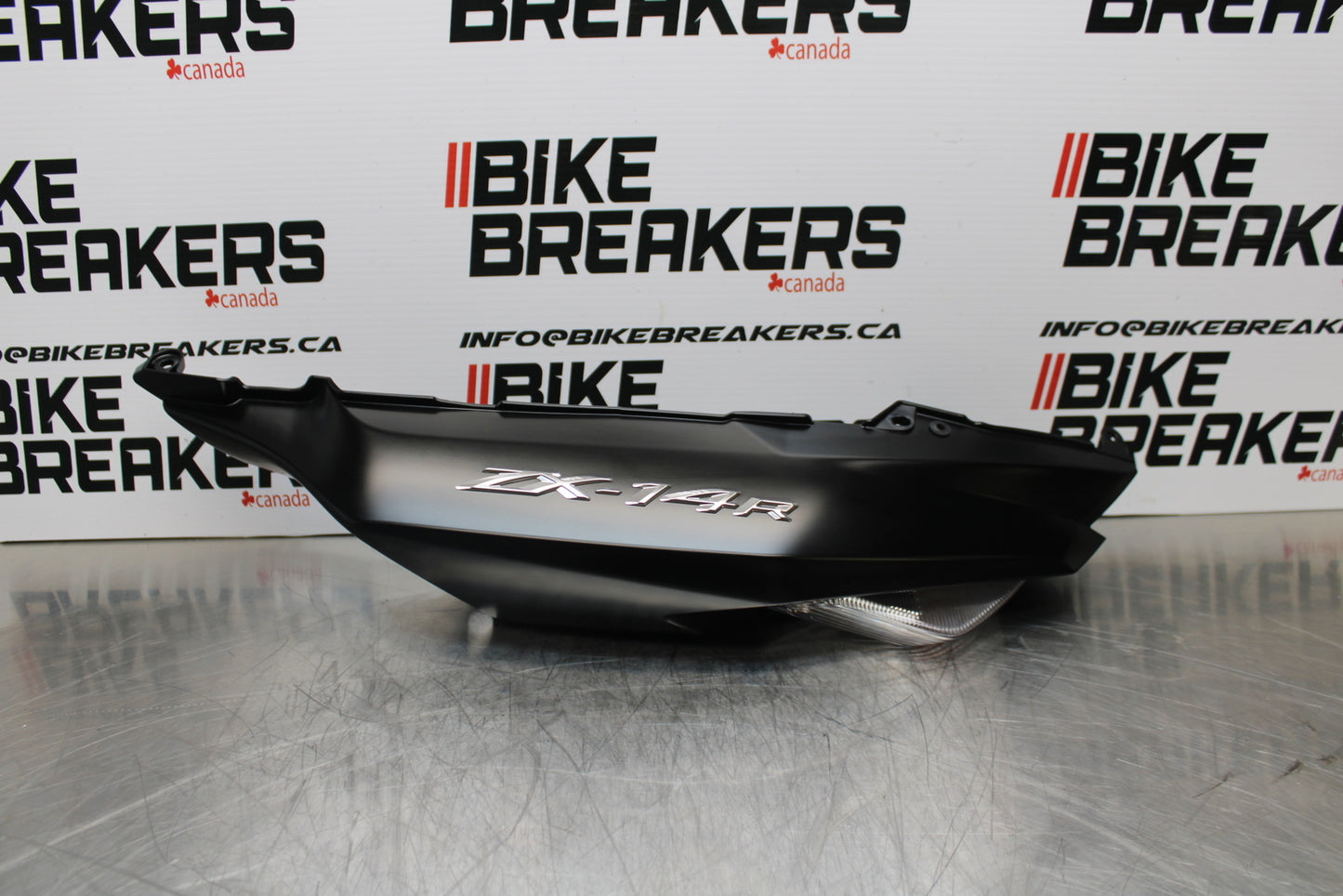 23-24 KAWASAKI NINJA ZX14R LEFT REAR BACK TAIL FAIRING COWL SHROUD BB153