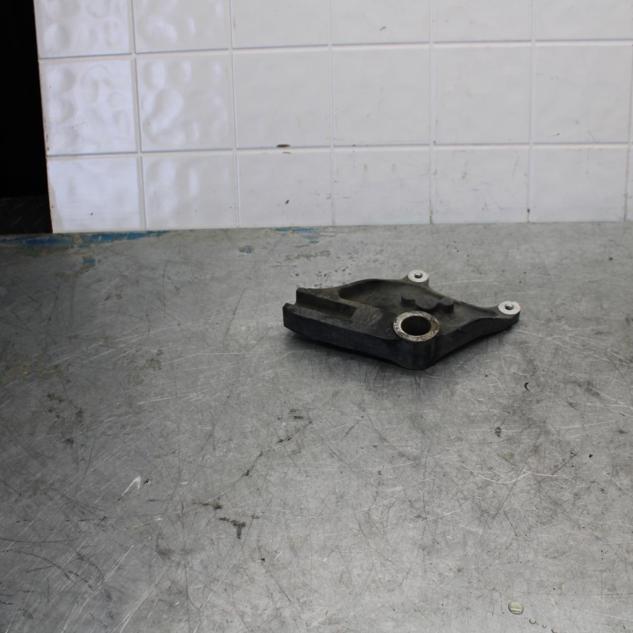 06-07 KAWASAKI NINJA ZX14R REAR BRAKE CALIPER HANGER BACK MOUNTING BRACKETBB433