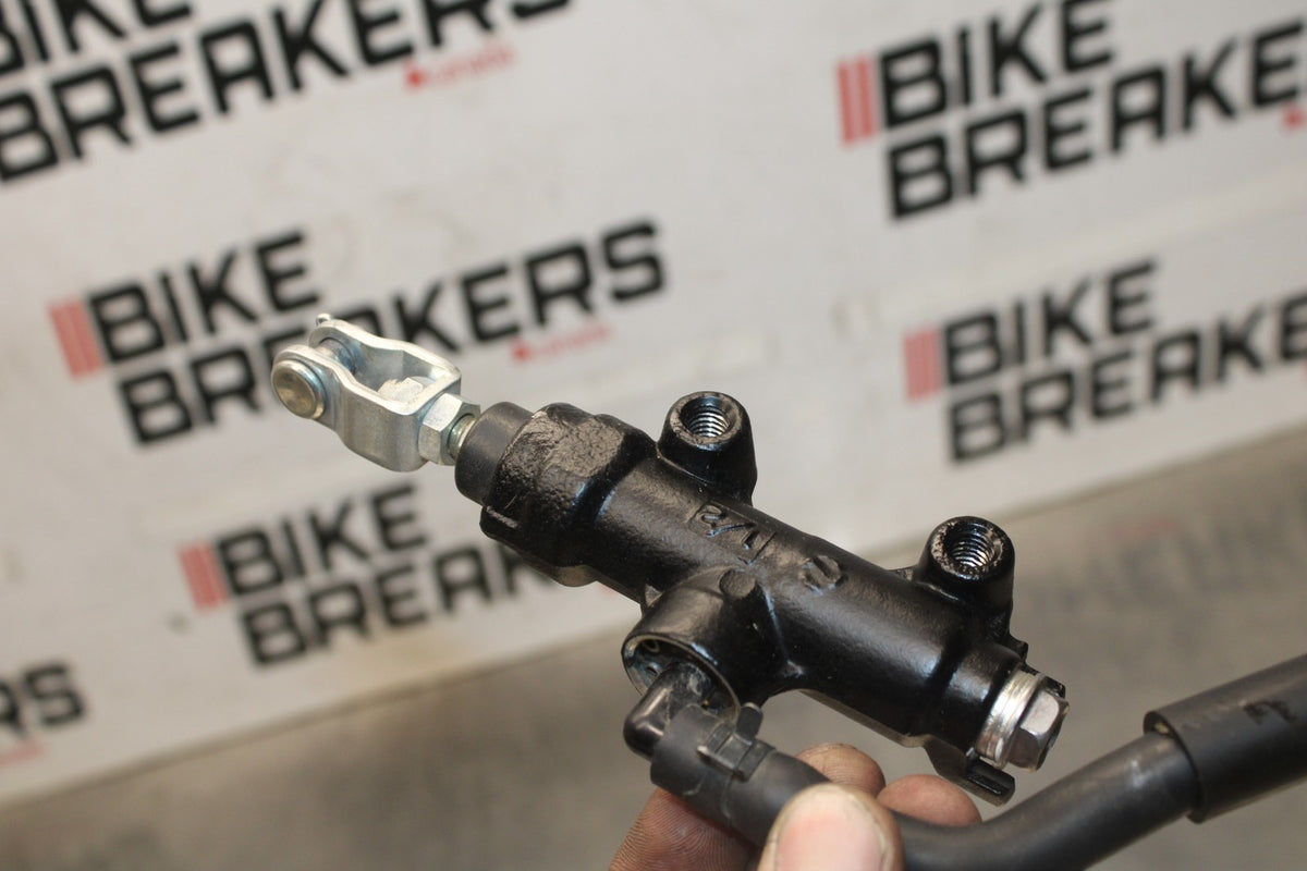 24-25 KAWASAKI NINJA ZX6R REAR BACK BRAKE MASTER CYLINDER W RESERVOIR BB939